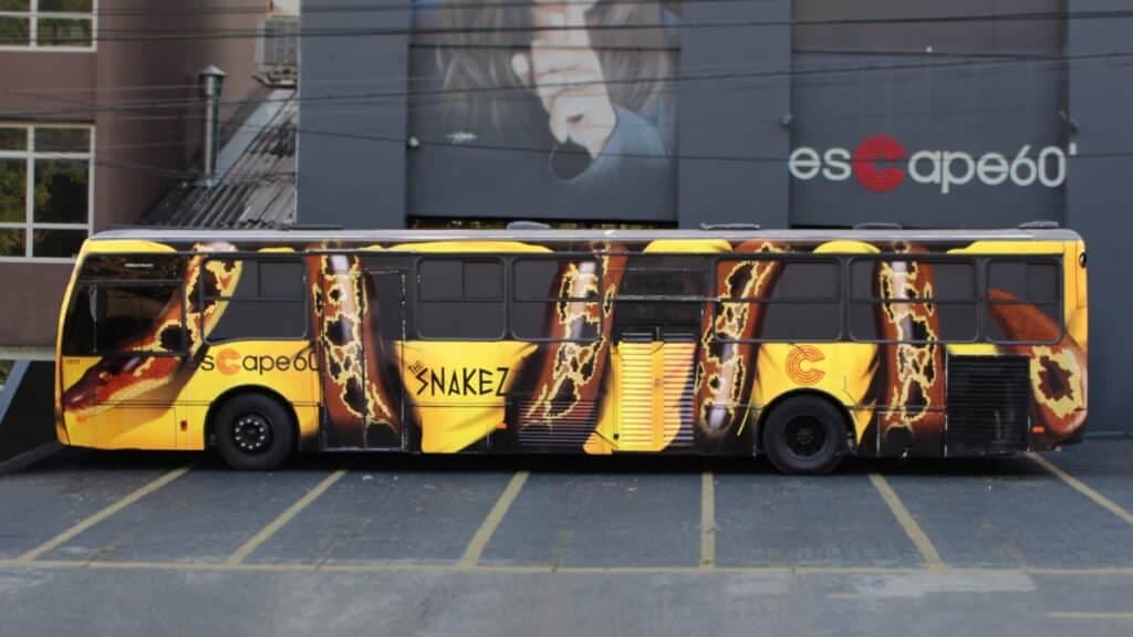 Escape 60’ Bus retorna com novo jogo e parceria com UOL