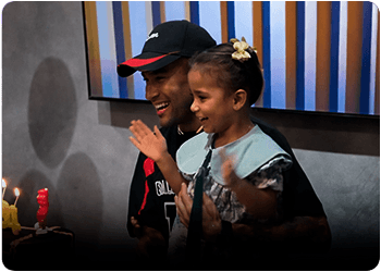 Neymar Jr. comemora aniversário no Escape 60′