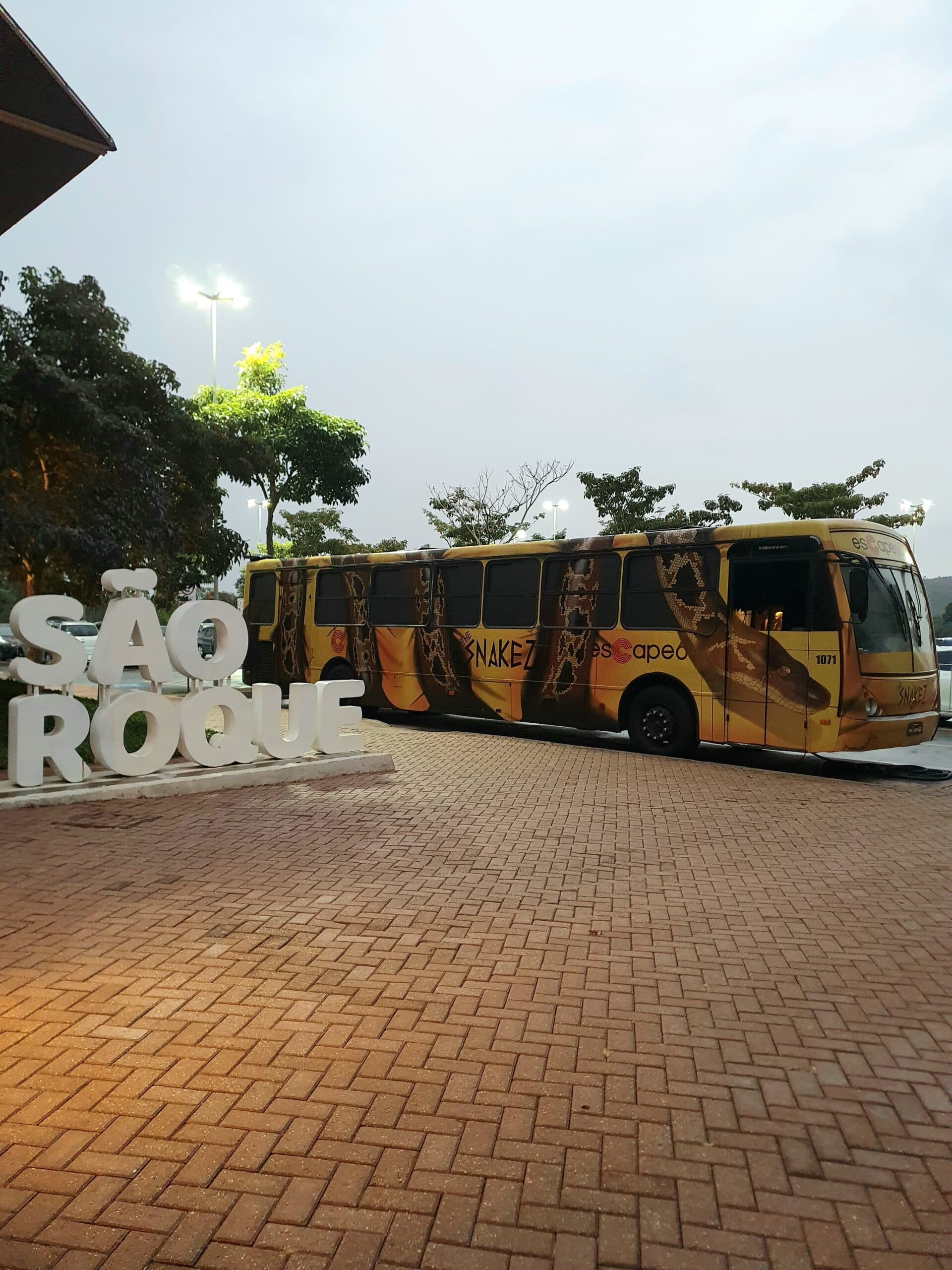 Escape 60′ Bus no Catarina Fashion Outlet: enigmas e muita adrenalina em uma aventura sobre rodas